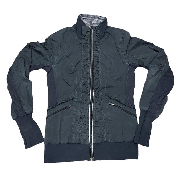 LULULEMON black full zip jacket size 4 - Picture 1 of 5
